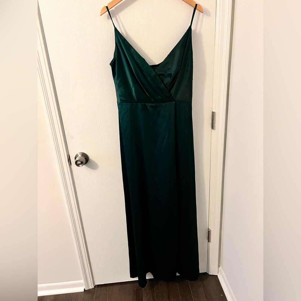 David’s Bridal Stretch Charmeuse Cowl Back Dress
